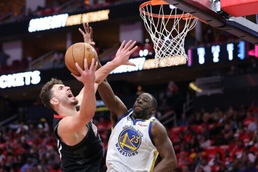 Hawks beat Knicks, Rockets down Warriors to reach NBA Cup semis